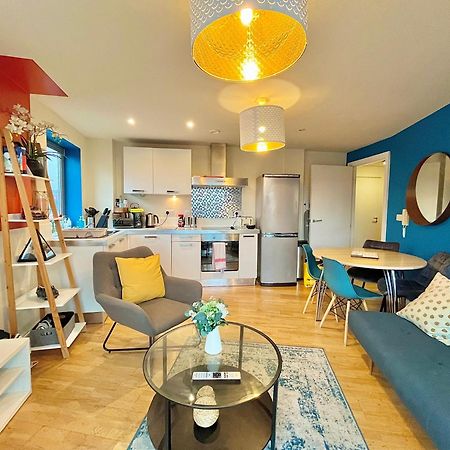 Skyview Apartment By Noknokstay - City Centre With Parking - Group, Family, Business Sheffield Esterno foto