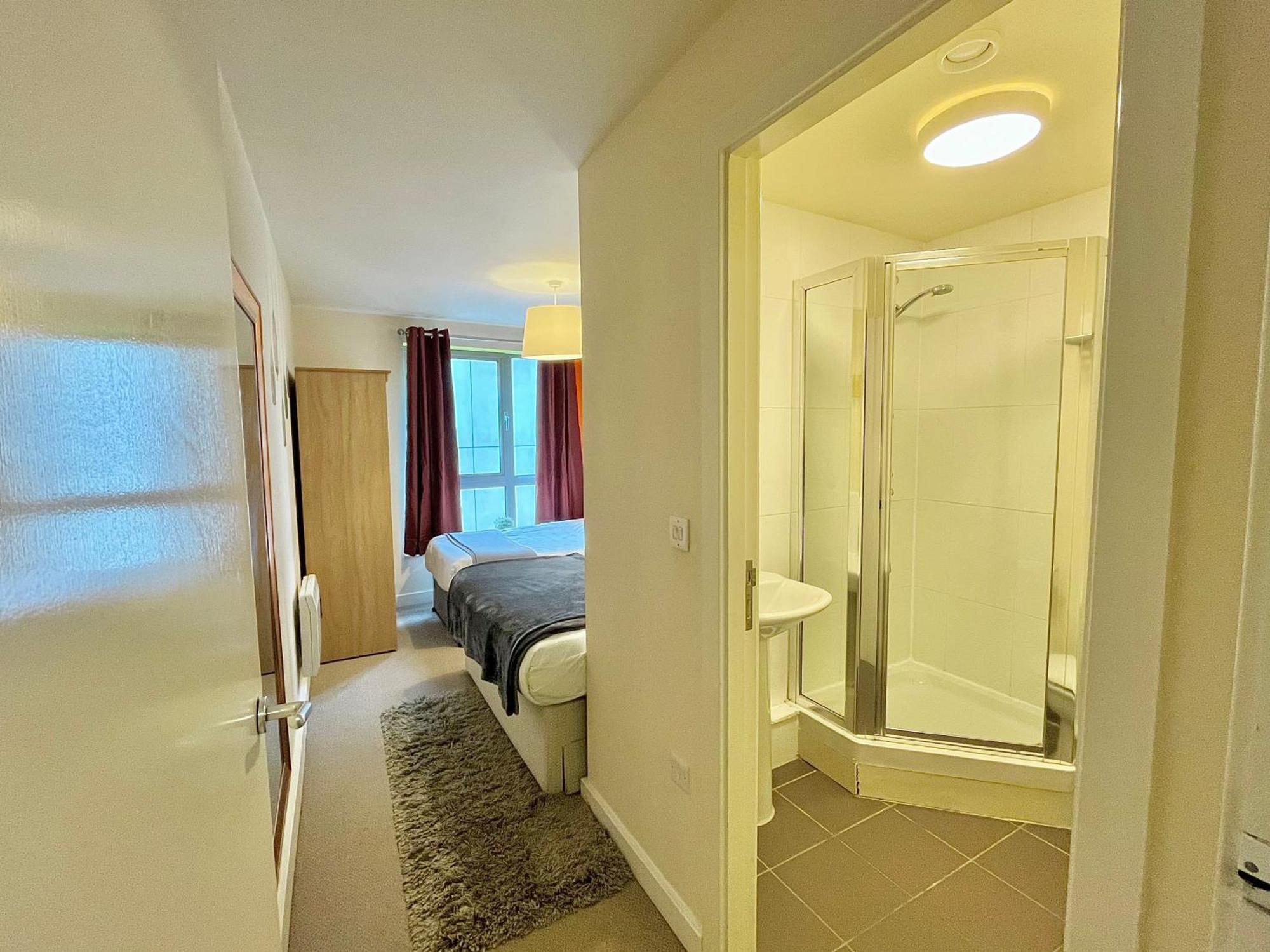 Skyview Apartment By Noknokstay - City Centre With Parking - Group, Family, Business Sheffield Esterno foto