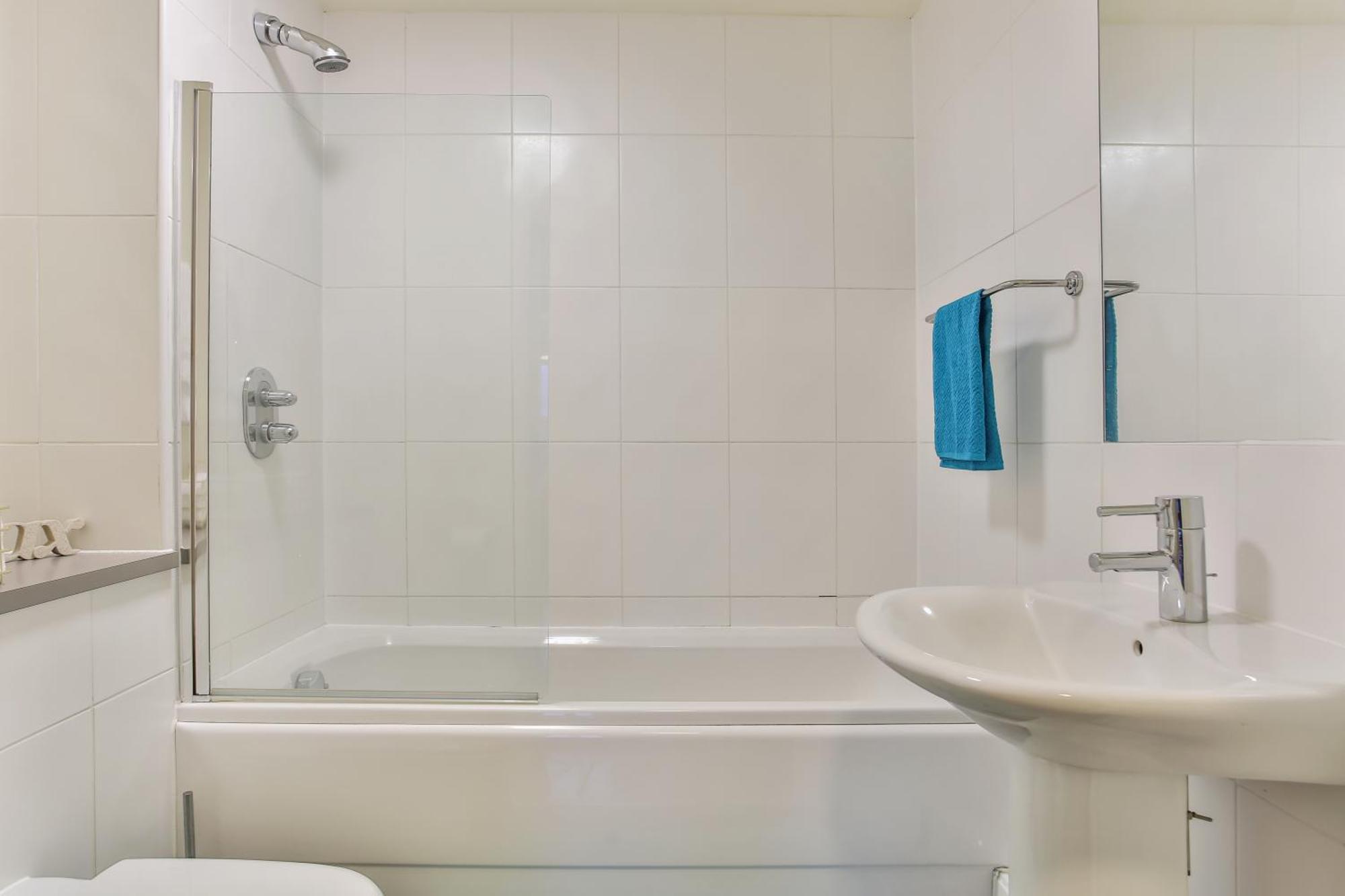 Skyview Apartment By Noknokstay - City Centre With Parking - Group, Family, Business Sheffield Esterno foto