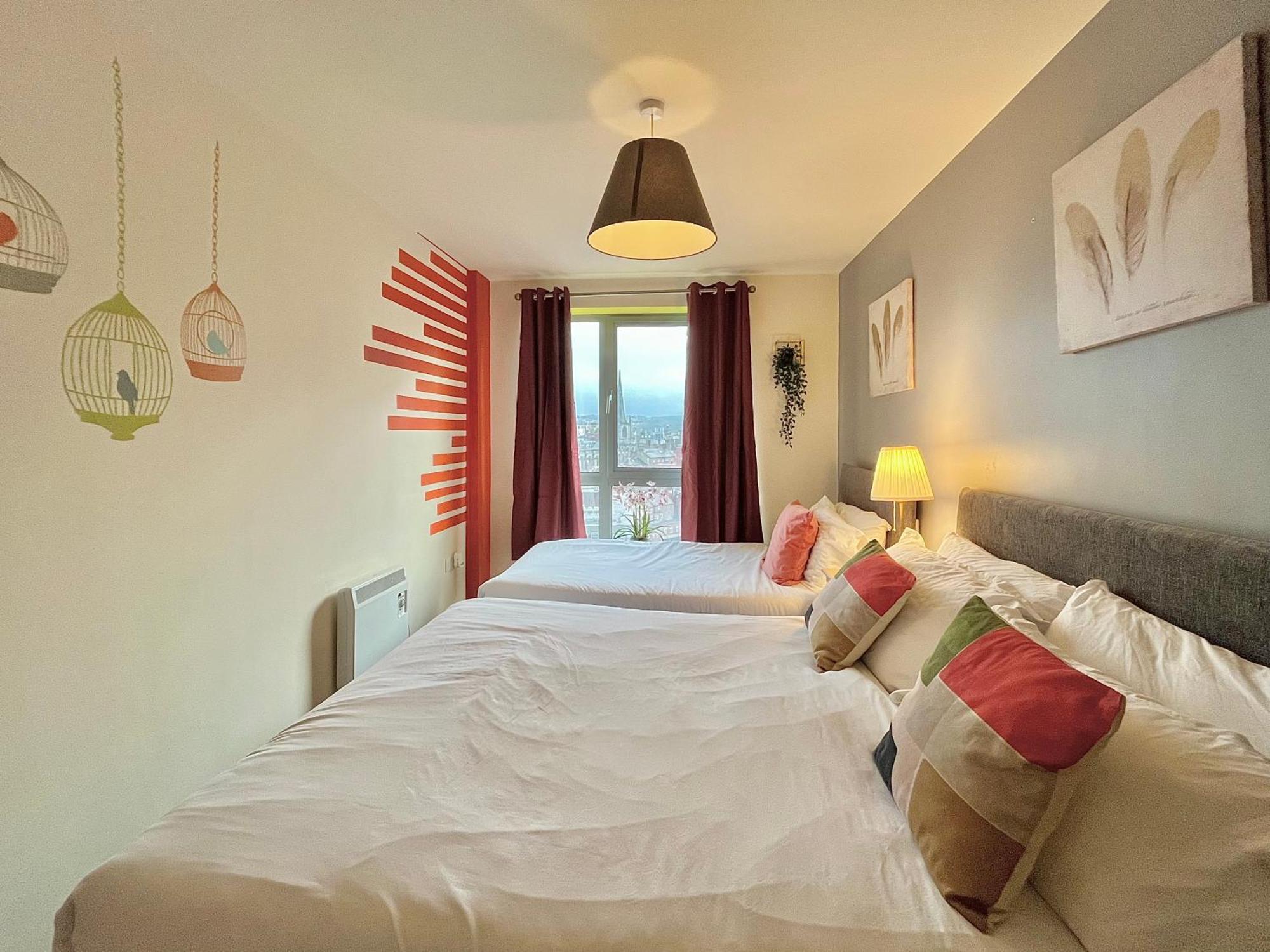 Skyview Apartment By Noknokstay - City Centre With Parking - Group, Family, Business Sheffield Esterno foto