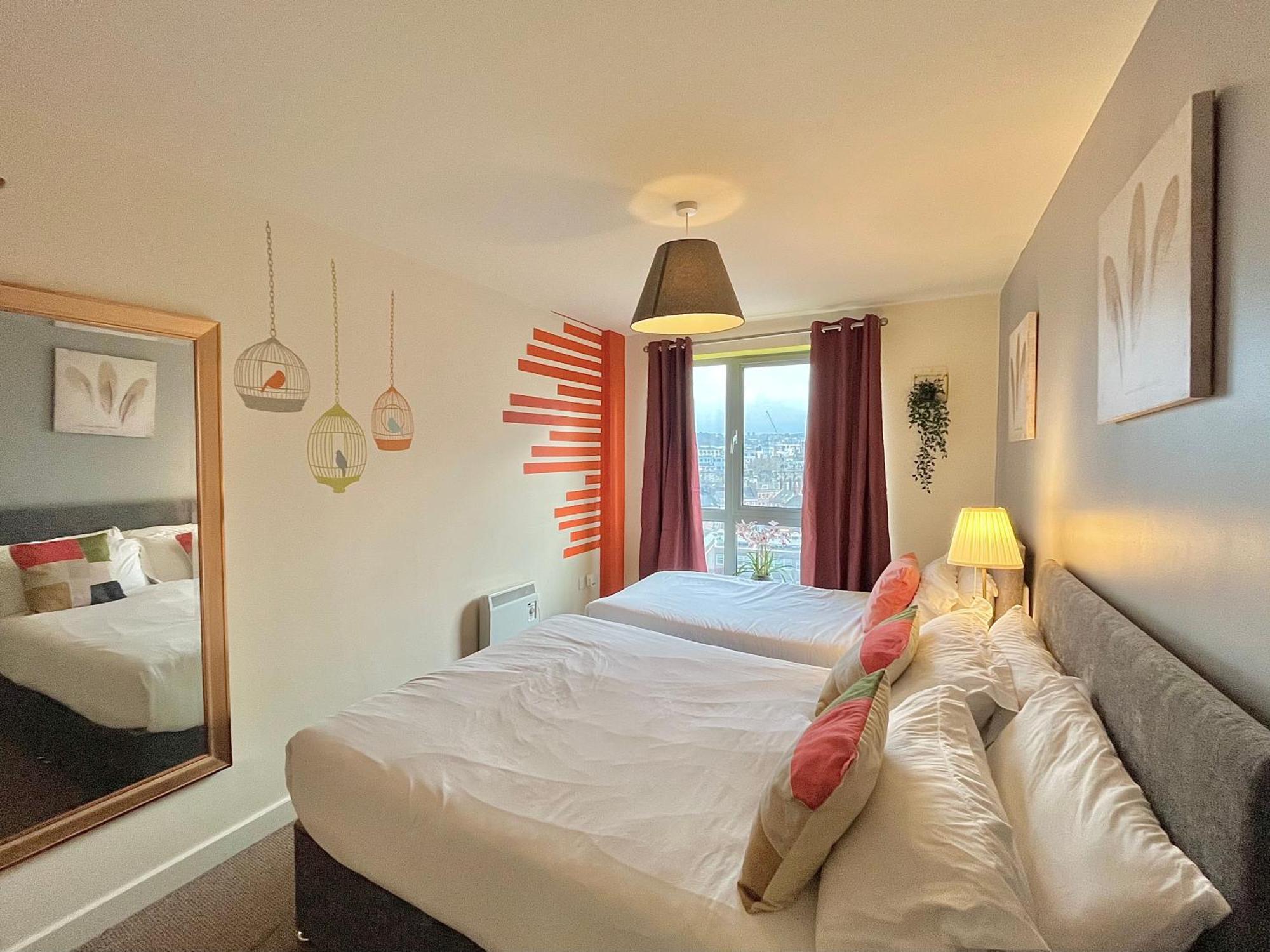 Skyview Apartment By Noknokstay - City Centre With Parking - Group, Family, Business Sheffield Esterno foto