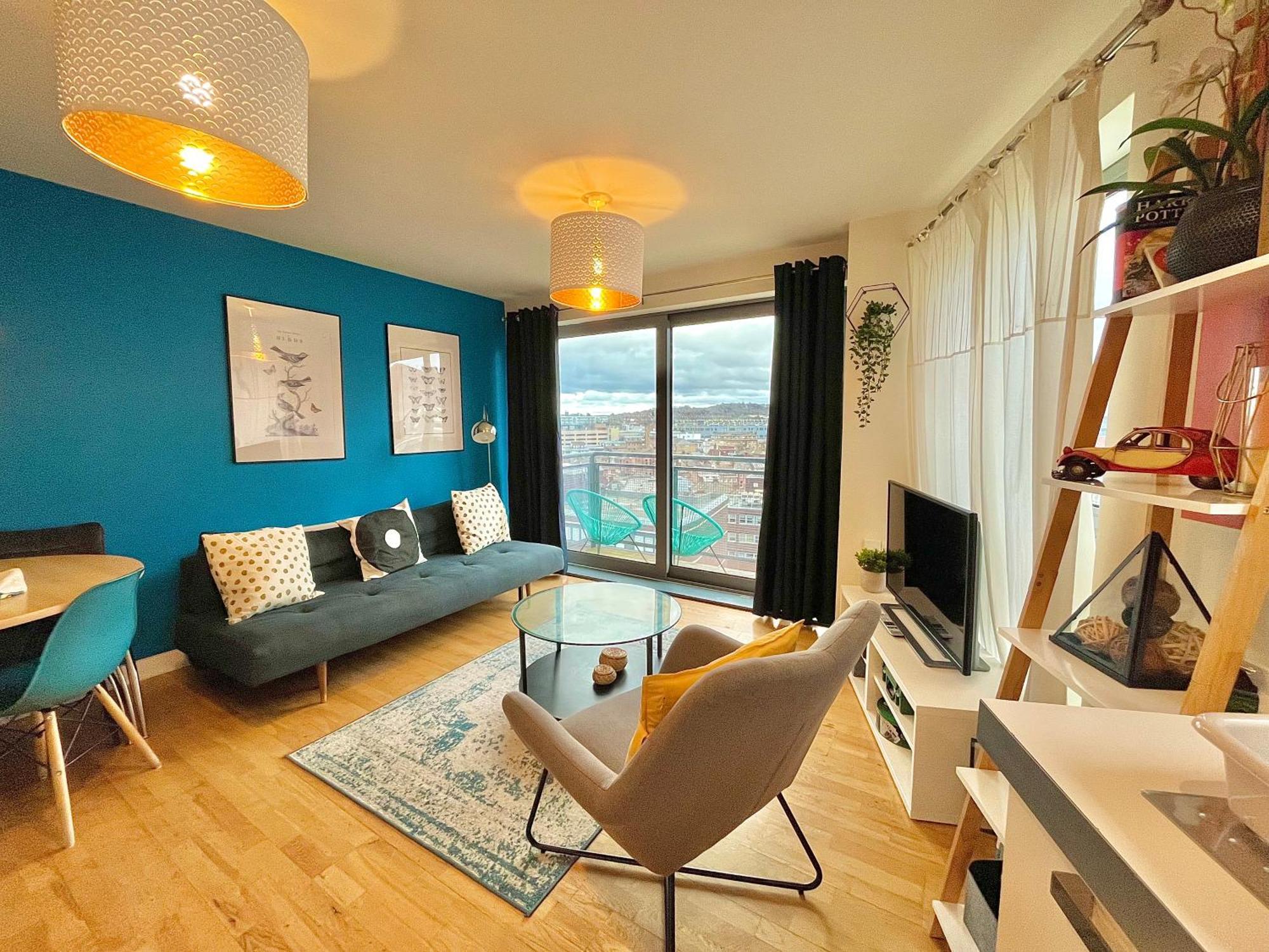 Skyview Apartment By Noknokstay - City Centre With Parking - Group, Family, Business Sheffield Esterno foto